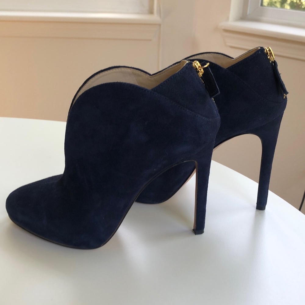 Velvet Scallop Bootie Heel